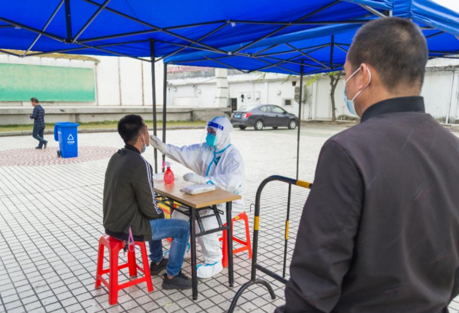 南京机场到贵阳，核酸检测政策背后的防疫经济学思考
