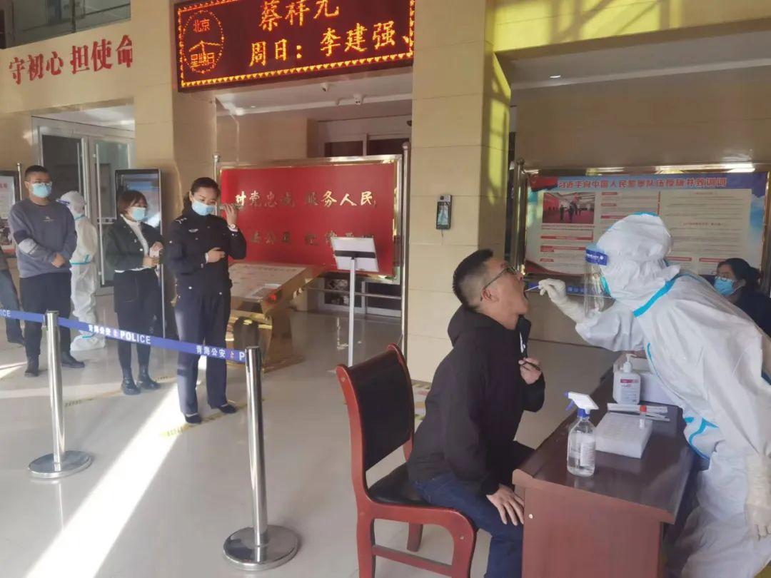 南京机场到贵阳，核酸检测政策背后的防疫经济学思考