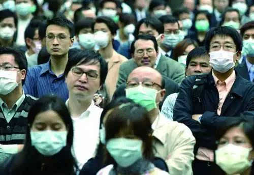 武汉口罩的安全罗生门，疫情下的信任裂痕与科学真相
