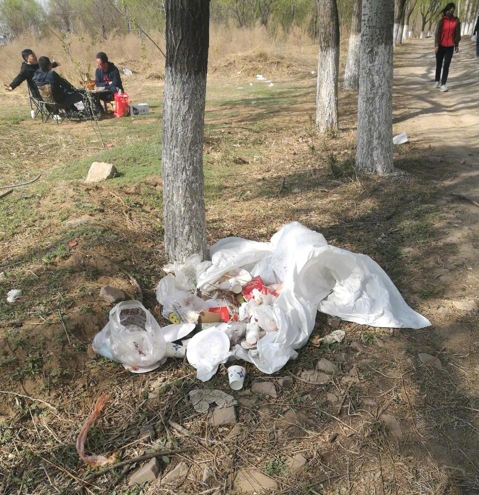南京疫情再起，戴口罩的仪式感大于实际作用？