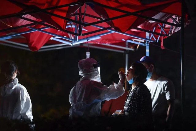 沈阳静默实录，当新冠按下城市的暂停键，谁在守护这座城的烟火气？