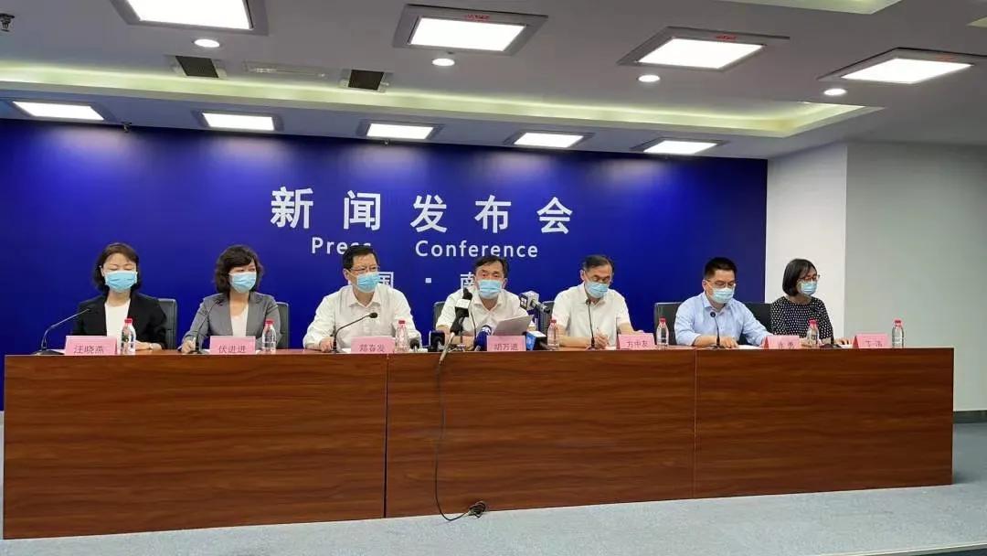 南京机场疫情追责，一场没有赢家的责任漂流游戏