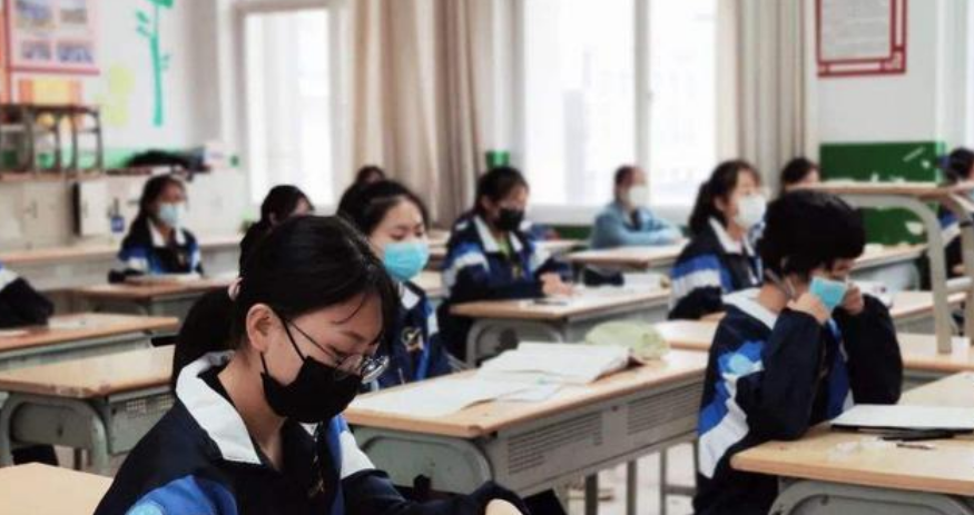 南京停课背后，一场被忽视的教育疫情正在蔓延