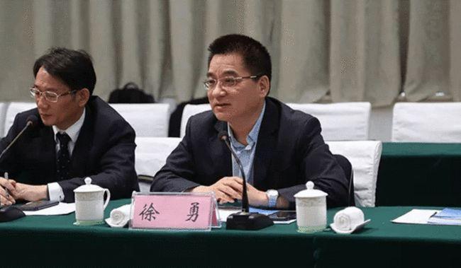 南京疫情数据背后的城市脉动，一张表里读懂民生百态