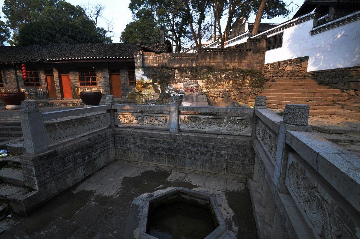 南京确诊病例重庆活动轨迹，一座城市的防御战与温度计